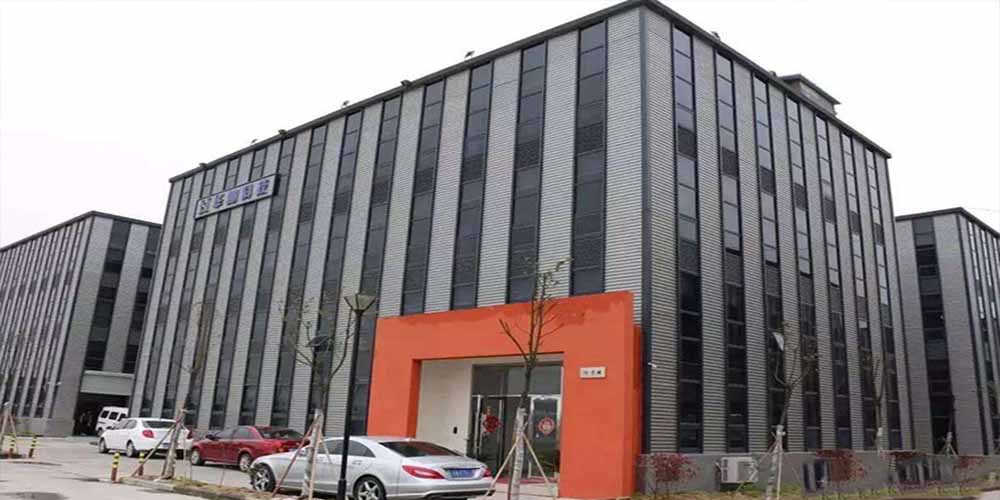 寧夏 ** 石化有限公司用高服自動(dòng)排渣過濾機(jī)給液蠟去色、除雜
